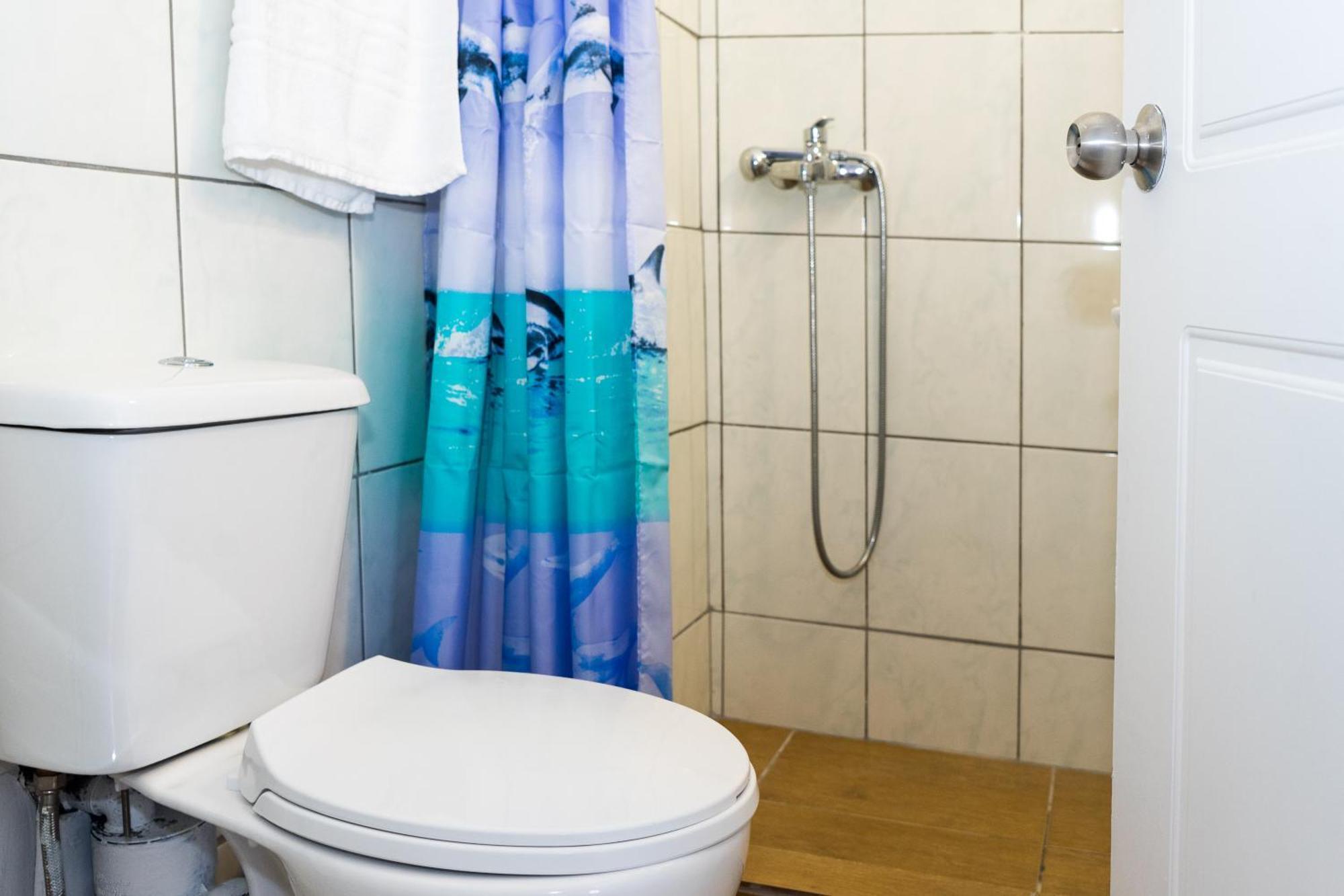 Laganas Strip Mall Apartments מראה חיצוני תמונה
